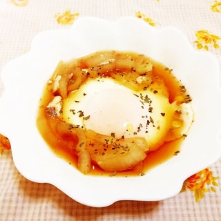 玉葱の洋風炊き卵スープ